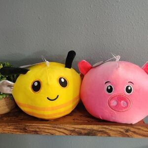 Bee pig Plush NWT Stuffed animal kids toy soft huggable huggzeez set of 2 cute
